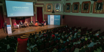 Torres y Carrera gana premio NAOS de la AESAN