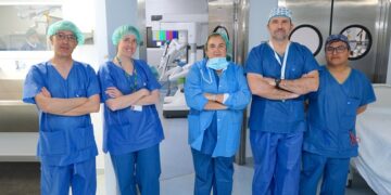 El Hospital Universitario La Luz realiza su primera cirugía torácica con el robot Da Vinci Xi